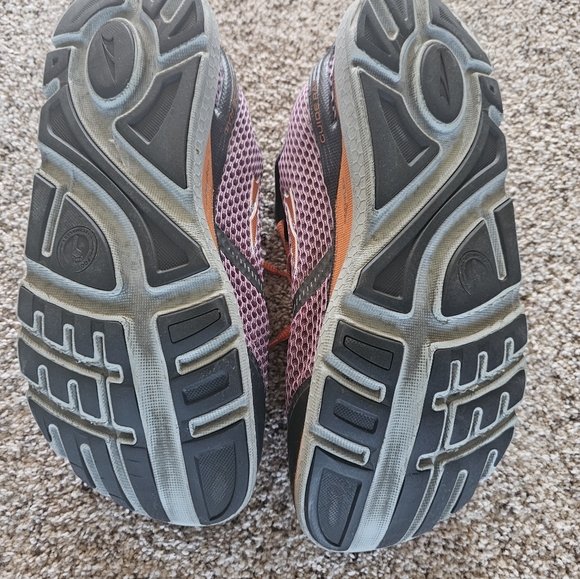 Altra Paradigm 3 women's size 11 used - Picture 3 of 5